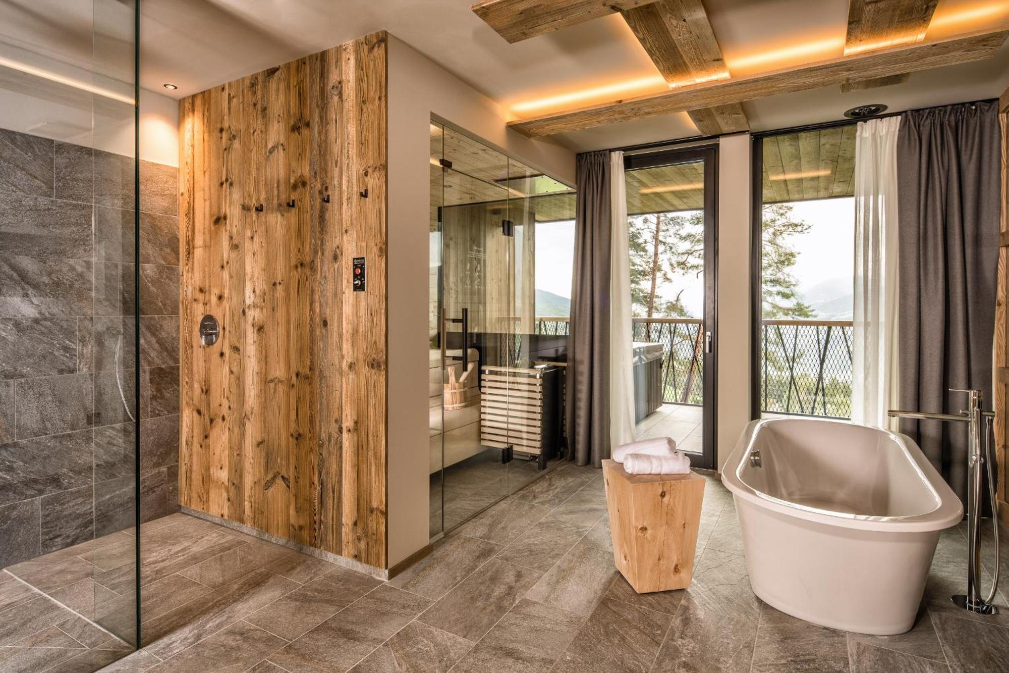 My Arbor - Dolomites Hotel Bressanone Exterior photo Bathroom